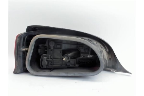 Recambio de piloto trasero derecho para citroen saxo referencia OEM IAM   