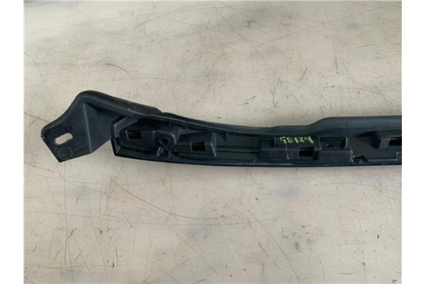 Recambio de moldura aleta delantero izquierda para renault grand scenic iv 1.2 tce referencia OEM IAM 641351830R 641C12177R 