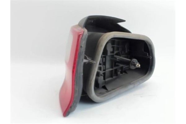 Recambio de piloto trasero derecho para citroen saxo referencia OEM IAM   