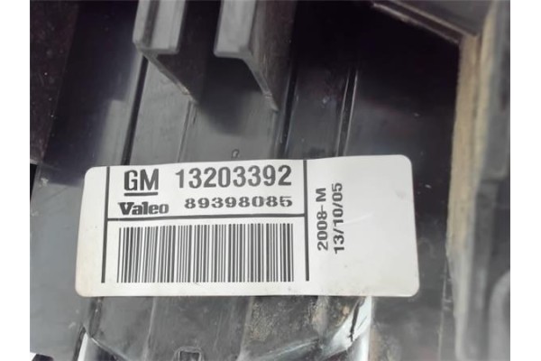 Recambio de piloto trasero derecho para opel meriva (2003) 1.7 cdti referencia OEM IAM 13203392  