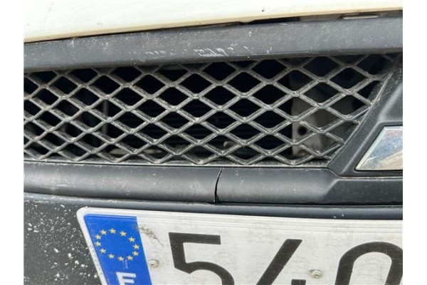 Recambio de paragolpes delantero para mitsubishi lancer berlina/ familiar (cs0a/w) vii 2.0 di-d referencia OEM IAM 6400C077WA  