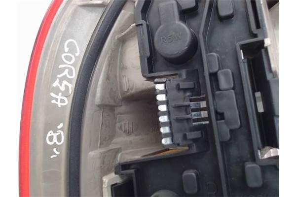 Recambio de piloto trasero derecho para opel corsa b referencia OEM IAM   