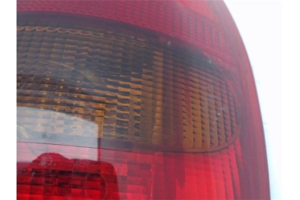 Recambio de piloto trasero derecho para opel corsa b referencia OEM IAM   