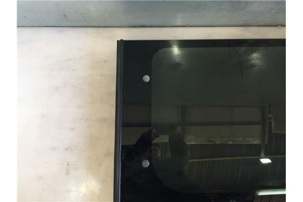 Recambio de luneta trasero para ford transit connect (p65_, p70_, p80_) 1.8 tdci referencia OEM IAM 4393811  