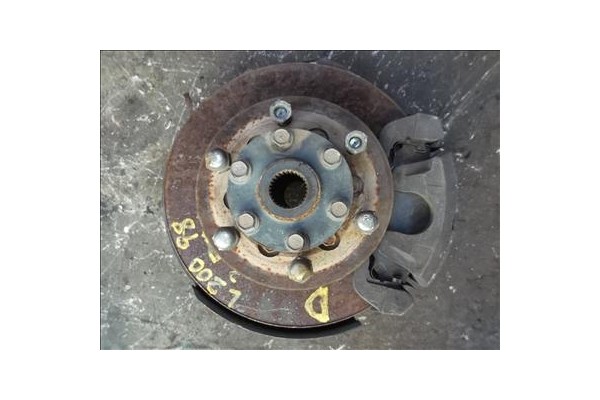 Recambio de mangueta delantero derecha para mitsubishi l 200 (k6/7)(1996) 2.5 td (k64t) referencia OEM IAM   