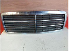 Recambio de rejilla capo para mercedes-benz clase c (bm 202) berlina 2.2 220 (202.022) referencia OEM IAM 2028880323  A202888032