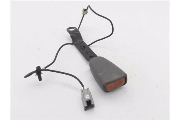 Recambio de anclaje cinturon delantero izquierdo para volvo v70 familiar 2.0 referencia OEM IAM 9191817  