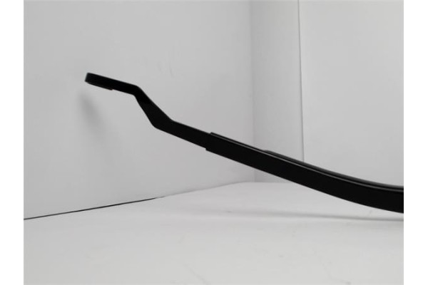 Recambio de brazo limpiaparabrisas delantero derecho para toyota corolla (e21) híbrido hybrid active referencia OEM IAM 85211024