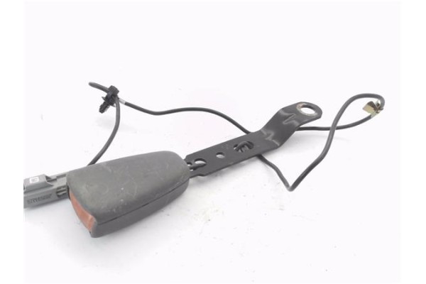Recambio de anclaje cinturon delantero izquierdo para volvo v70 familiar 2.0 referencia OEM IAM 9191817  