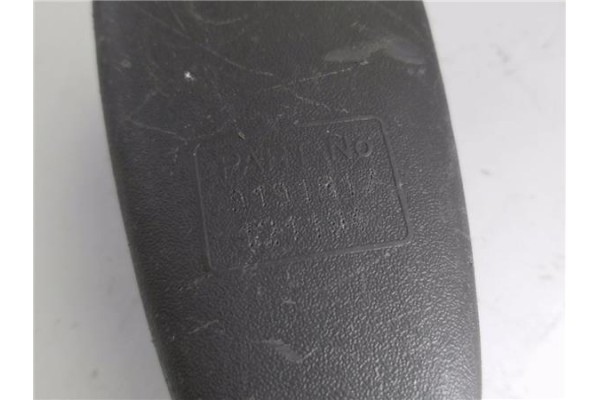 Recambio de anclaje cinturon delantero izquierdo para volvo v70 familiar 2.0 referencia OEM IAM 9191817  