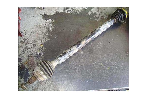 Recambio de palier delantero derecho para volkswagen golf iv berlina (1j1) 1.6 referencia OEM IAM 1J0407452  