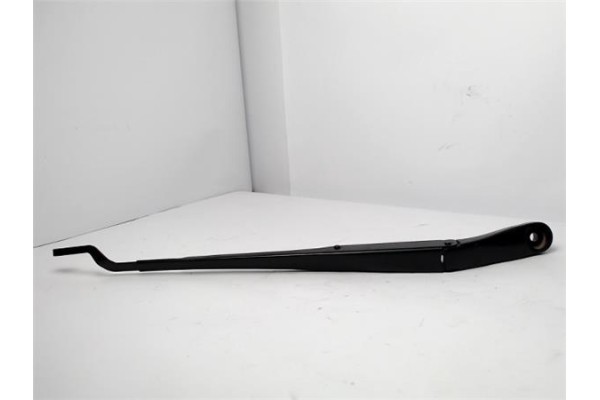 Recambio de brazo limpiaparabrisas delantero derecho para kia ceed (jd) 1.0 drive referencia OEM IAM 98321J7000  
