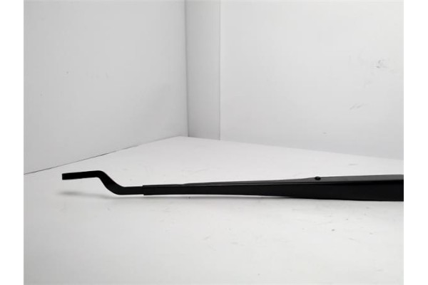 Recambio de brazo limpiaparabrisas delantero derecho para kia ceed (jd) 1.0 drive referencia OEM IAM 98321J7000  