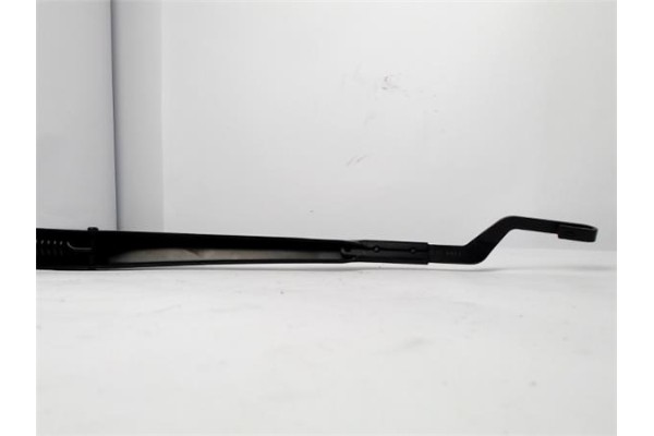 Recambio de brazo limpiaparabrisas delantero derecho para kia ceed (jd) 1.0 drive referencia OEM IAM 98321J7000  
