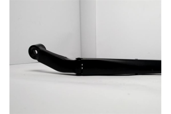 Recambio de brazo limpiaparabrisas delantero izquierdo para toyota corolla (e21) híbrido hybrid active referencia OEM IAM 852210