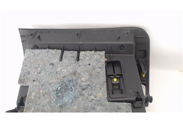 Recambio de guantera salpicadero para citroen c4 berlina 1.6 exclusive referencia OEM IAM 825262 9671431377 