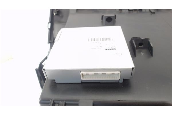 Recambio de guantera salpicadero para nissan qashqai (j10) 1.6 360 referencia OEM IAM 68520BR61A  