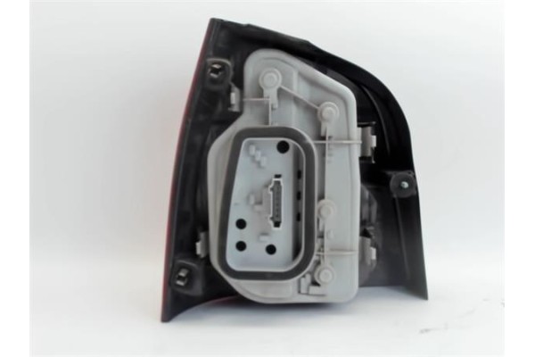 Recambio de piloto trasero derecho para volkswagen polo iv (9n1) referencia OEM IAM 6Q6945258A  