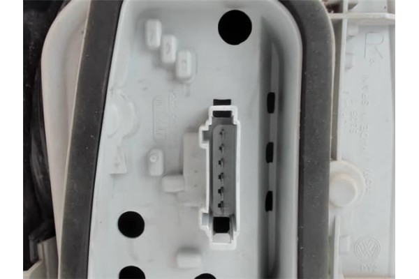 Recambio de piloto trasero derecho para volkswagen polo iv (9n1) referencia OEM IAM 6Q6945258A  