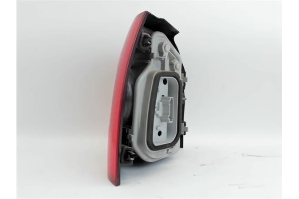 Recambio de piloto trasero derecho para volkswagen polo iv (9n1) referencia OEM IAM 6Q6945258A  