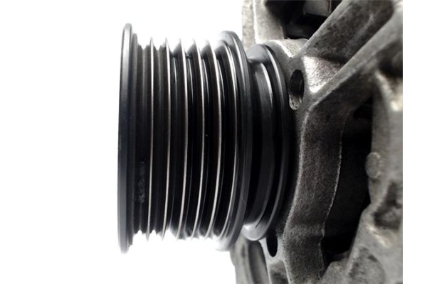 Recambio de alternador para volkswagen golf iv berlina (1j1) 1.6 16v referencia OEM IAM 028903028D 0124325003 30903023J , AUDI |