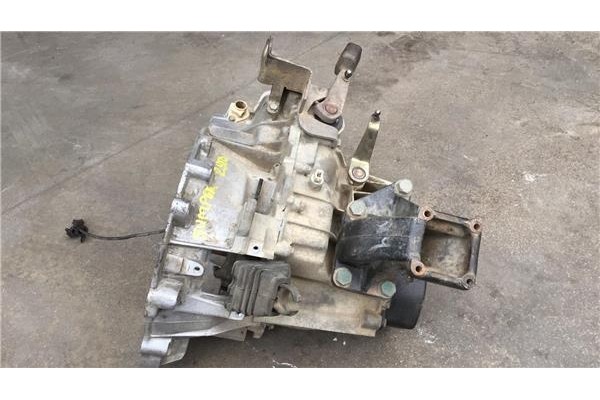Recambio de caja cambios manual para citroen jumper furgón 2.5 tdi referencia OEM IAM 20KM66  