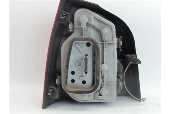 Recambio de piloto trasero derecho para volkswagen polo iv (9n1) referencia OEM IAM 6Q6945258A  