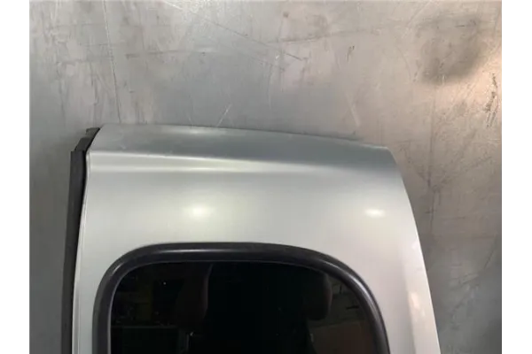 Recambio de puerta trasero derecha carga acristalada para renault kangoo i (f/kc0) 1.5 dci (kc07) referencia OEM IAM 7751468944 