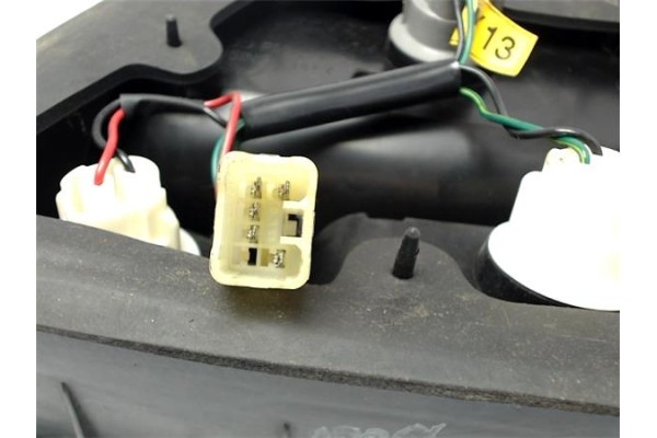 Recambio de piloto trasero izquierdo para hyundai accent (x3) referencia OEM IAM 9241022210  