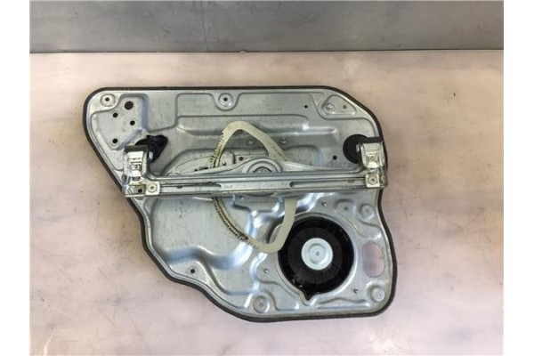 Recambio de mecanismo elevalunas trasero derecho para volvo s40 berlina 1.6 referencia OEM IAM 30710149  