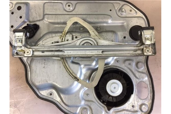 Recambio de mecanismo elevalunas trasero derecho para volvo s40 berlina 1.6 referencia OEM IAM 30710149  