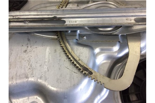 Recambio de mecanismo elevalunas trasero derecho para volvo s40 berlina 1.6 referencia OEM IAM 30710149  