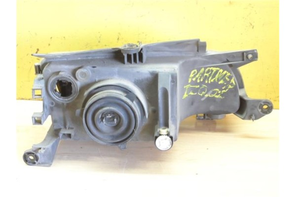 Recambio de faro delantero izquierdo para peugeot partner (s1) 1.9 familiar referencia OEM IAM 6204P8  