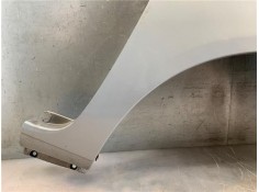 Recambio de aleta delantero derecha para renault clio ii fase i (b/cb0) 1.4 alize referencia OEM IAM 7701471381  