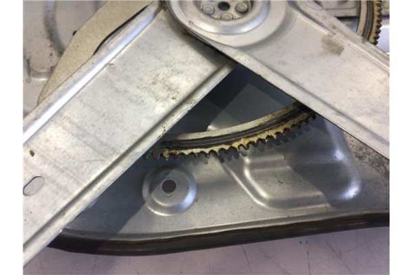 Recambio de mecanismo elevalunas delantero derecho para volvo s40 berlina 1.6 referencia OEM IAM 30710149  