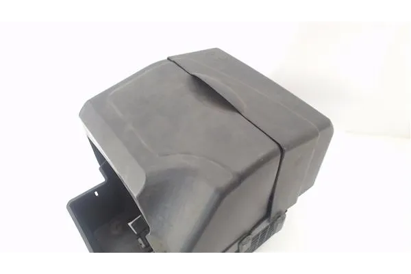 Recambio de protector soporte bateria para citroen c2 1.4 hdi referencia OEM IAM 654589 654590 