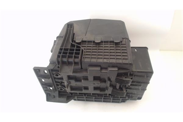 Recambio de protector soporte bateria para citroen c2 1.4 hdi referencia OEM IAM 654589 654590 