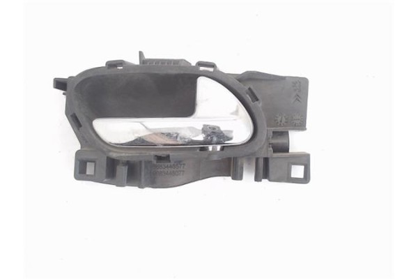 Recambio de manilla int. puerta trasero derecha para citroen c3 1.4 attraction referencia OEM IAM 9683446577 9683446077 