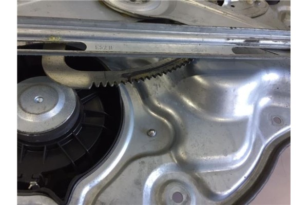 Recambio de mecanismo elevalunas trasero izquierdo para volvo s40 berlina 1.6 referencia OEM IAM 30710149  