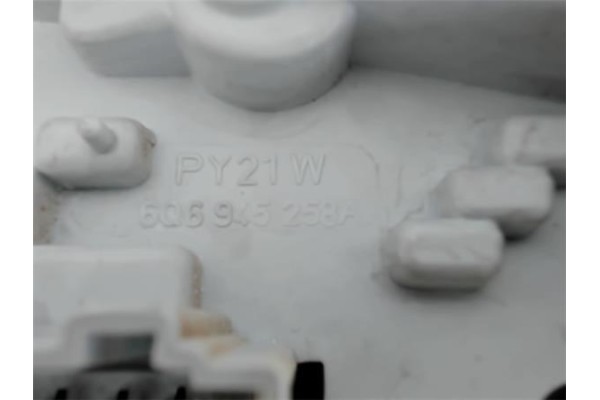 Recambio de piloto trasero derecho para volkswagen polo iv (9n1) referencia OEM IAM 6Q6945258A  