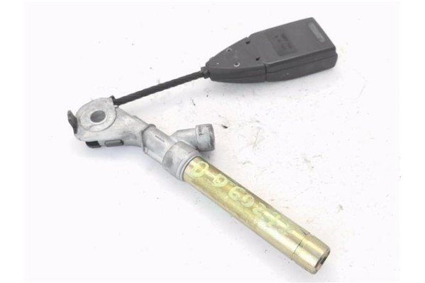 Recambio de anclaje cinturon delantero derecho para renault clio ii fase i (b/cb0) 1.4 alize referencia OEM IAM 5505872 5505872A