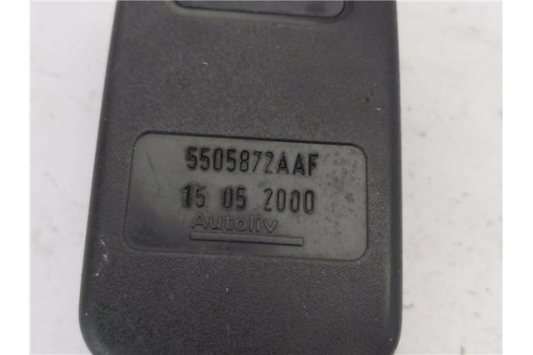 Recambio de anclaje cinturon delantero derecho para renault clio ii fase i (b/cb0) 1.4 alize referencia OEM IAM 5505872 5505872A