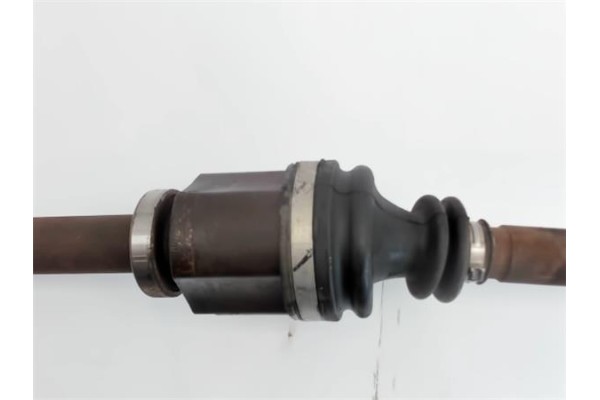 Recambio de palier delantero derecho para renault megane ii (bm0/1_, cm0/1_) 1.9 dci referencia OEM IAM 8200198015 EBJ95BT21 820