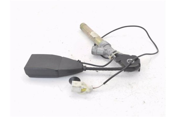 Recambio de anclaje cinturon delantero izquierdo para renault clio ii fase i (b/cb0) 1.4 alize referencia OEM IAM 5506471 550647