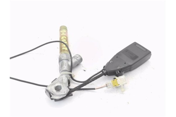 Recambio de anclaje cinturon delantero izquierdo para renault clio ii fase i (b/cb0) 1.4 alize referencia OEM IAM 5506471 550647