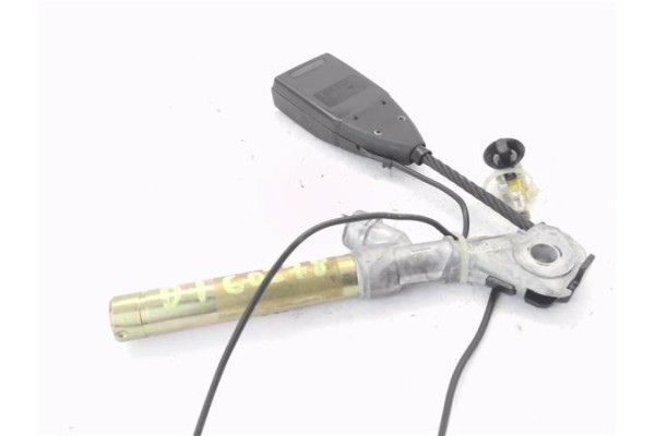 Recambio de anclaje cinturon delantero izquierdo para renault clio ii fase i (b/cb0) 1.4 alize referencia OEM IAM 5506471 550647