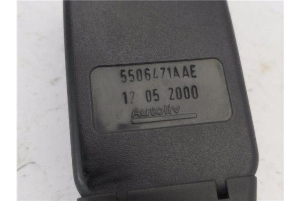 Recambio de anclaje cinturon delantero izquierdo para renault clio ii fase i (b/cb0) 1.4 alize referencia OEM IAM 5506471 550647