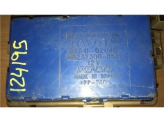 Recambio de caja fusibles/rele para toyota corolla (e12) 1.6 vvt-i referencia OEM IAM 8264102040 MB2323008521 
