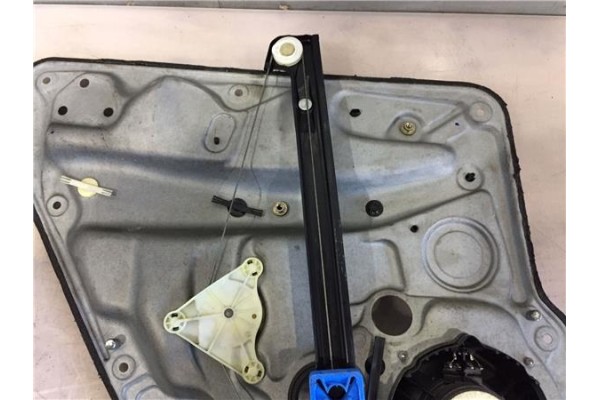 Recambio de mecanismo elevalunas trasero derecho para volkswagen golf iv berlina (1j1) 1.9 tdi referencia OEM IAM 1C0959811A  