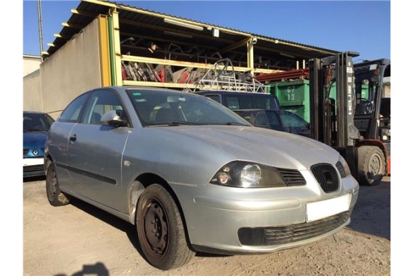 seat ibiza (6l1) del año 2003